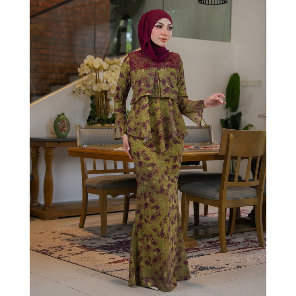 Elora Kurung