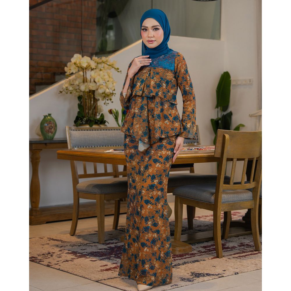 Elora Kurung