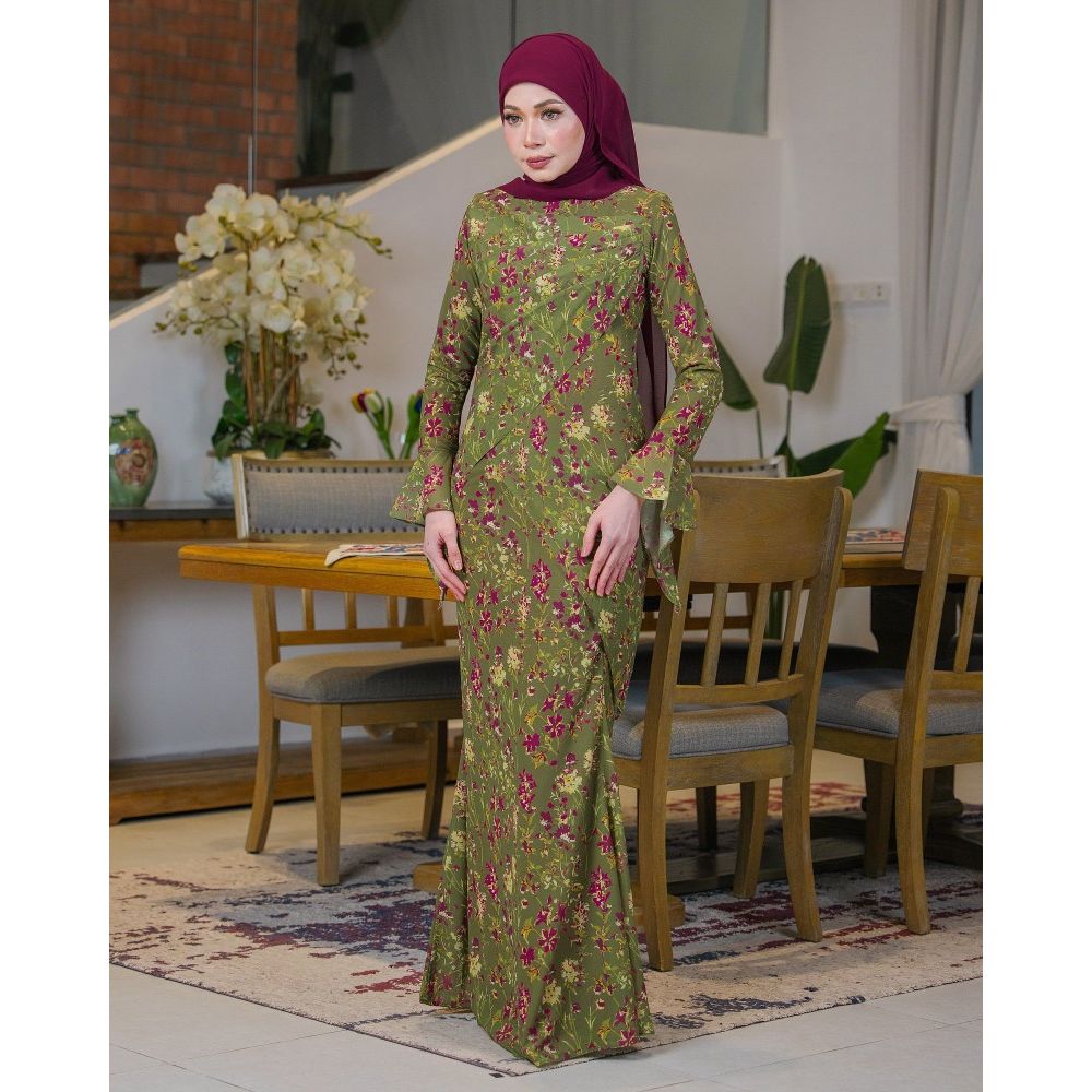 PRE ORDER | Della Kurung