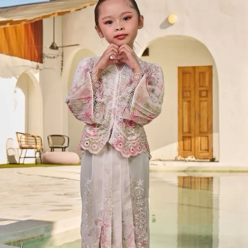Taamara Kurung Kids
