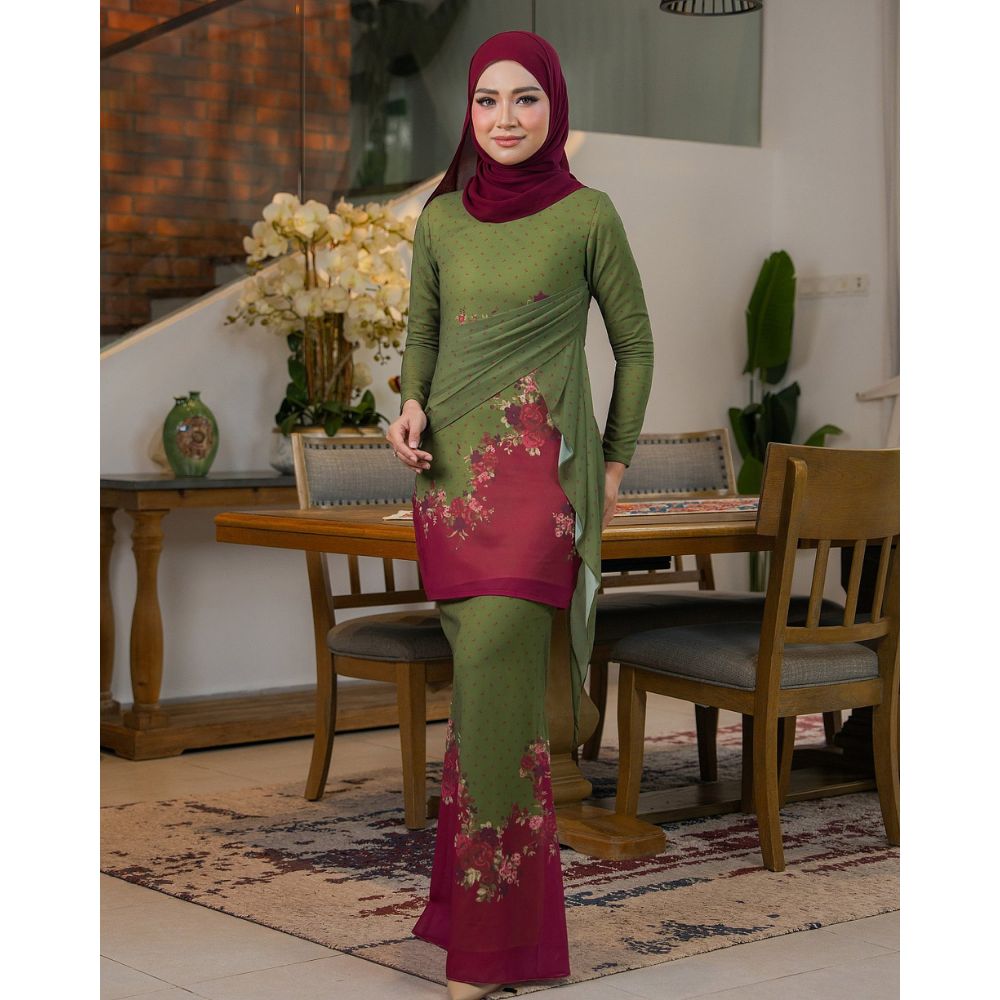 Valeria Kurung