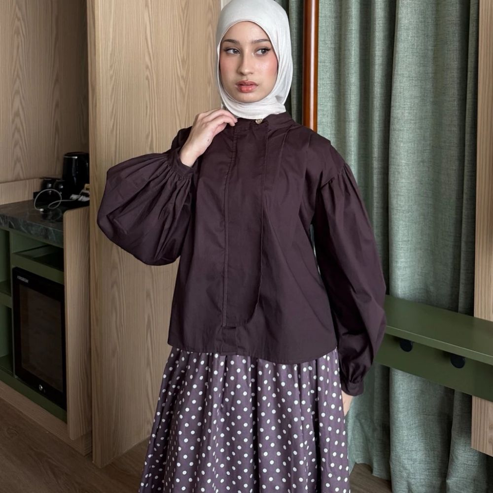 Elegant Poplin Crop Blouse