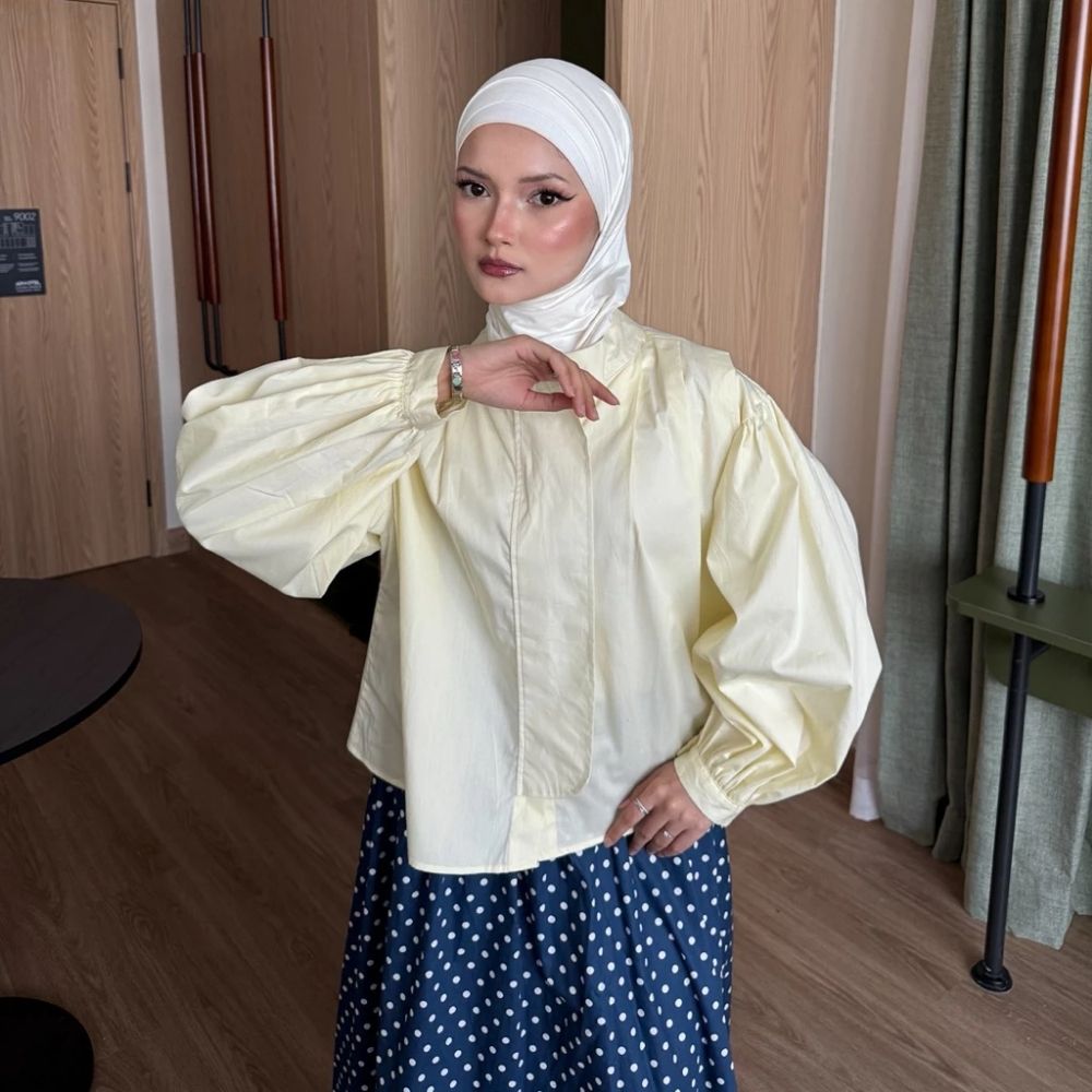 Elegant Poplin Crop Blouse