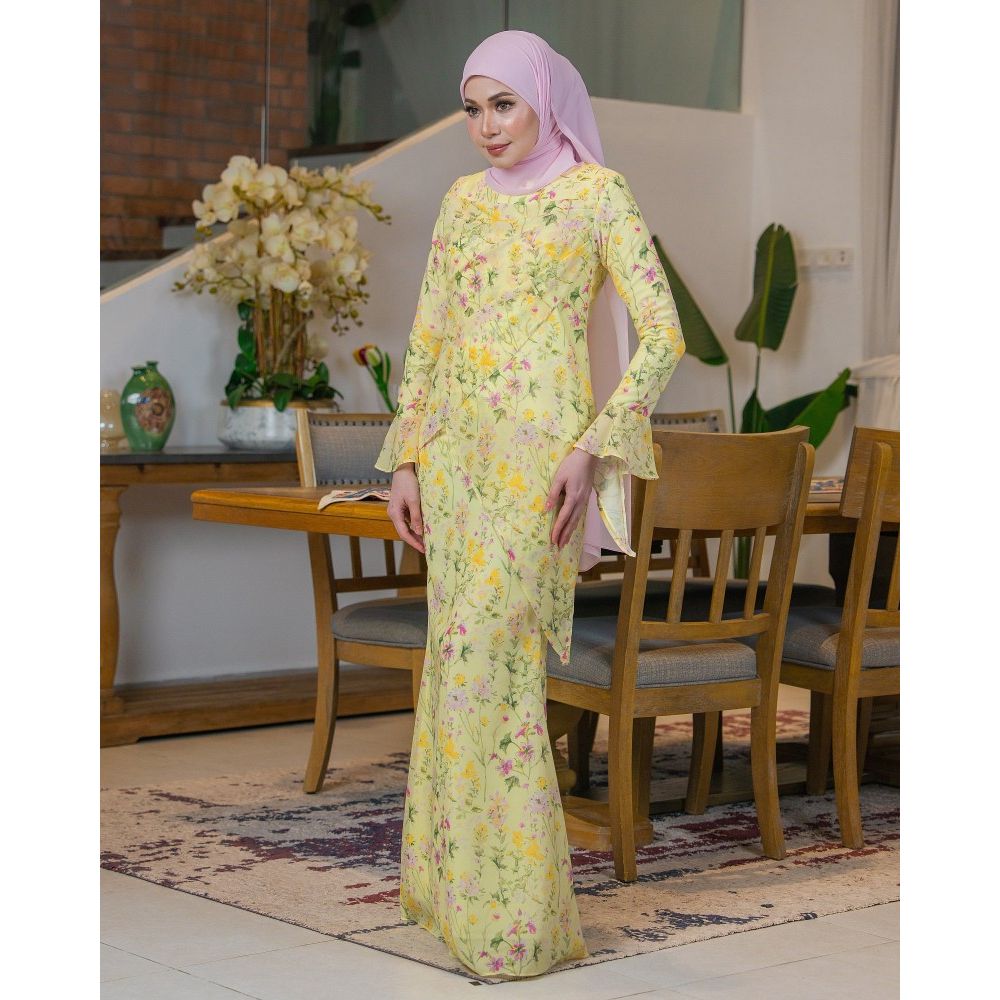PRE ORDER | Della Kurung