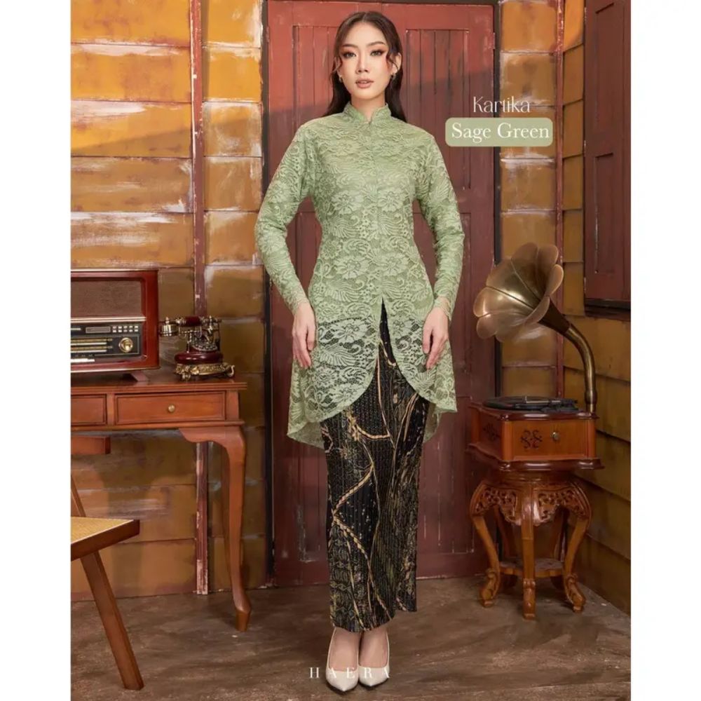 Kartika Kebaya Lace Batik