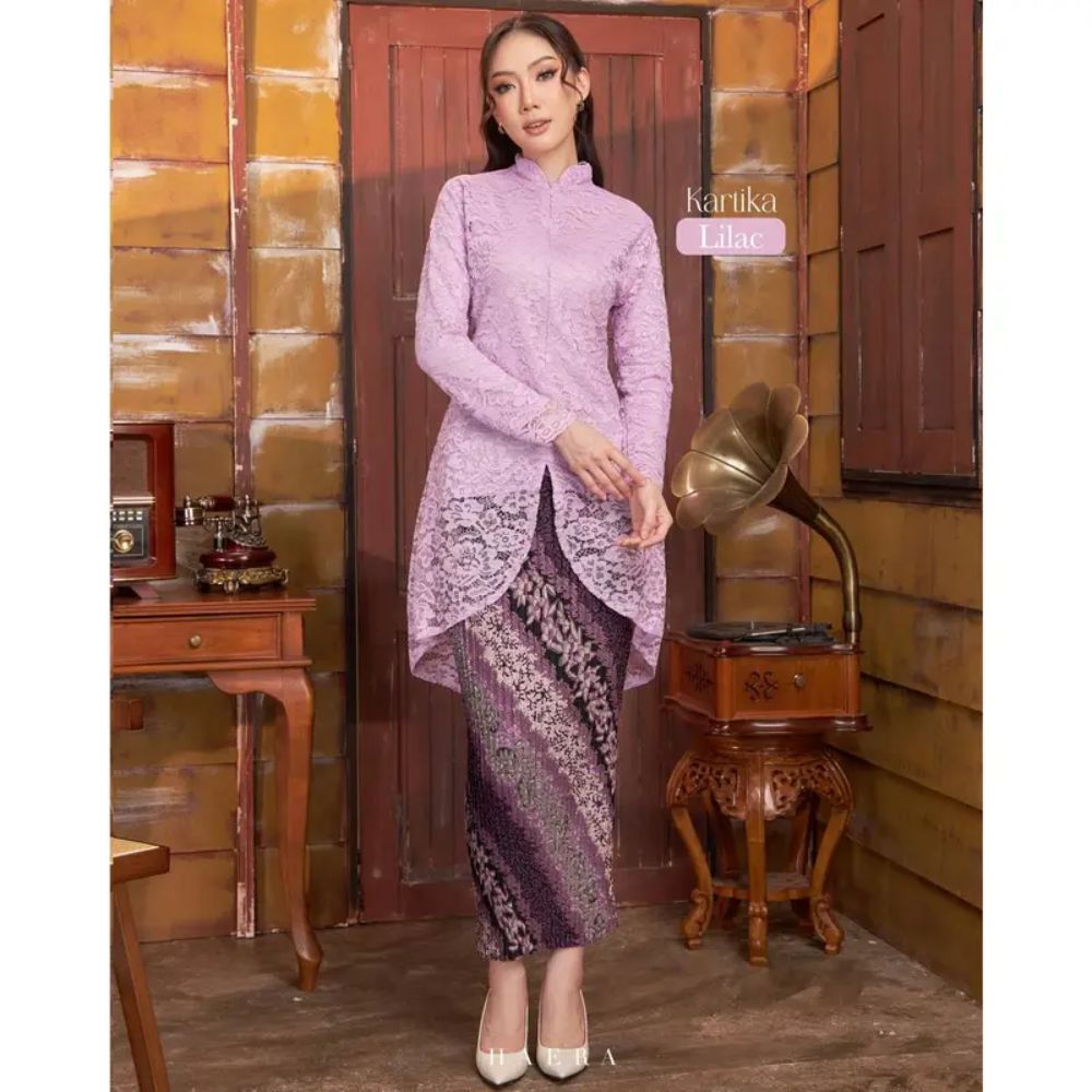 Kartika Kebaya Lace Batik