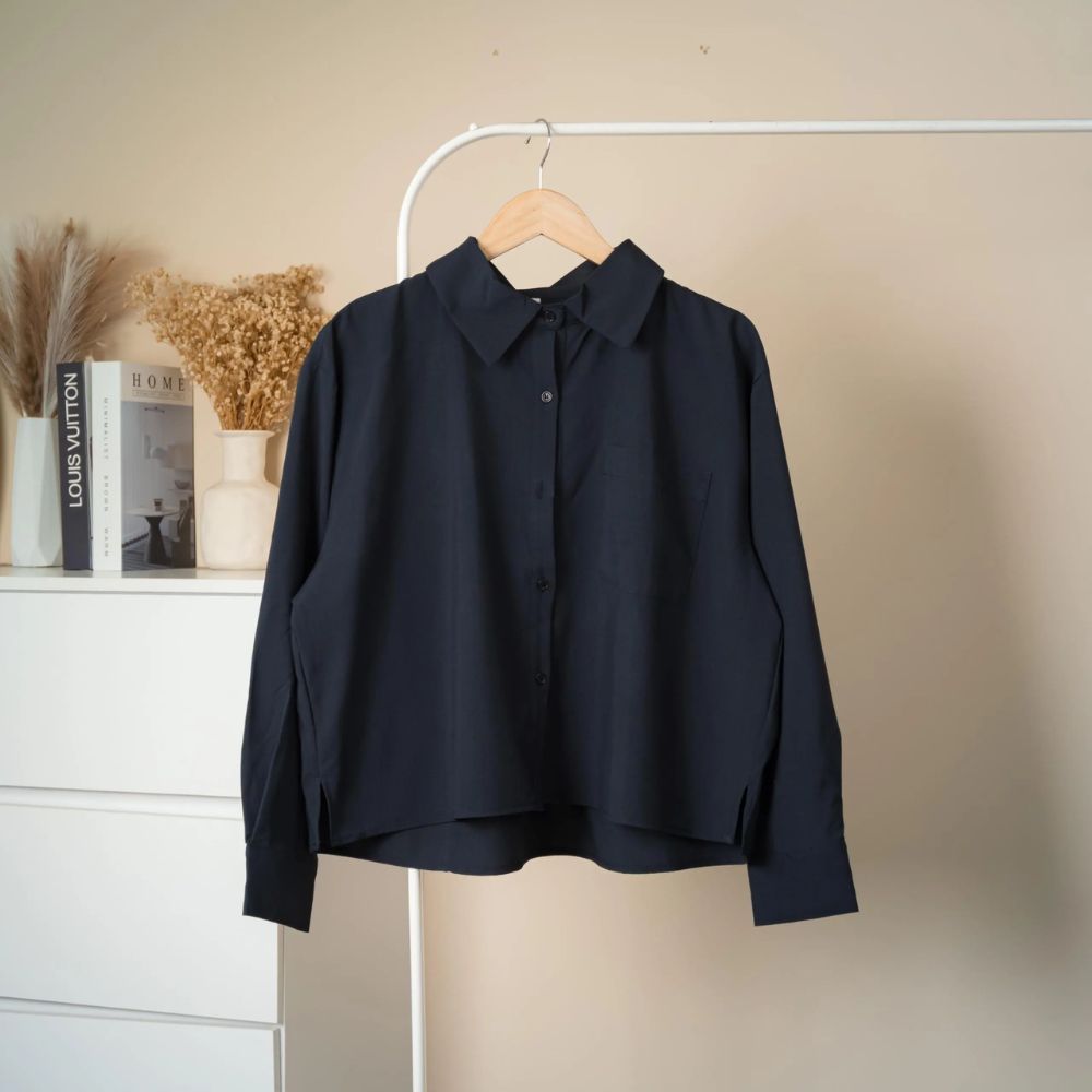 Evvy Full Button Blouse