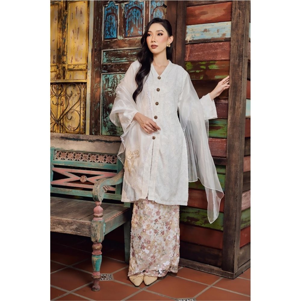 Dewi Asmara Kebarung
