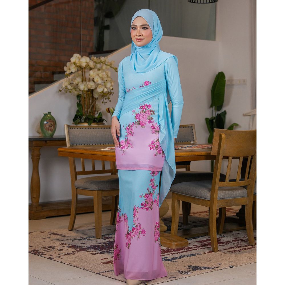 Valeria Kurung
