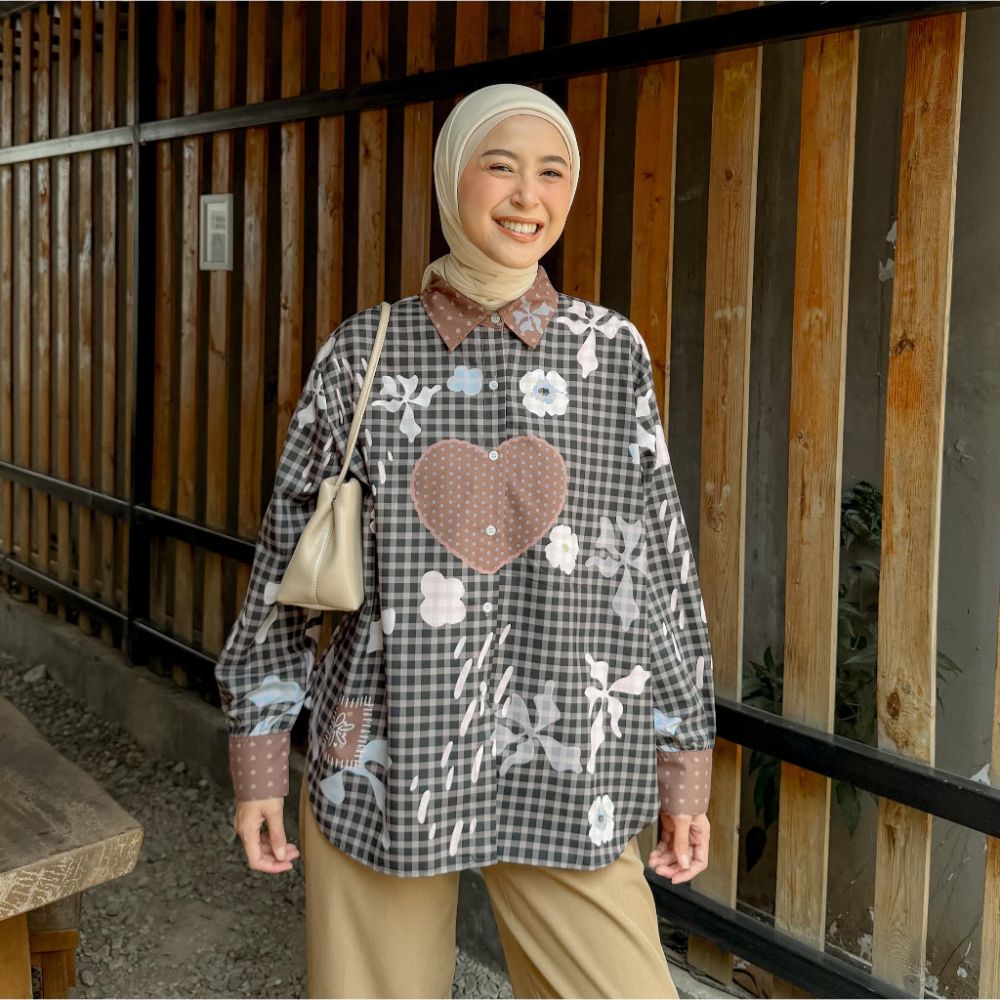 PRE ORDER | Grafiti Oversize Shirt