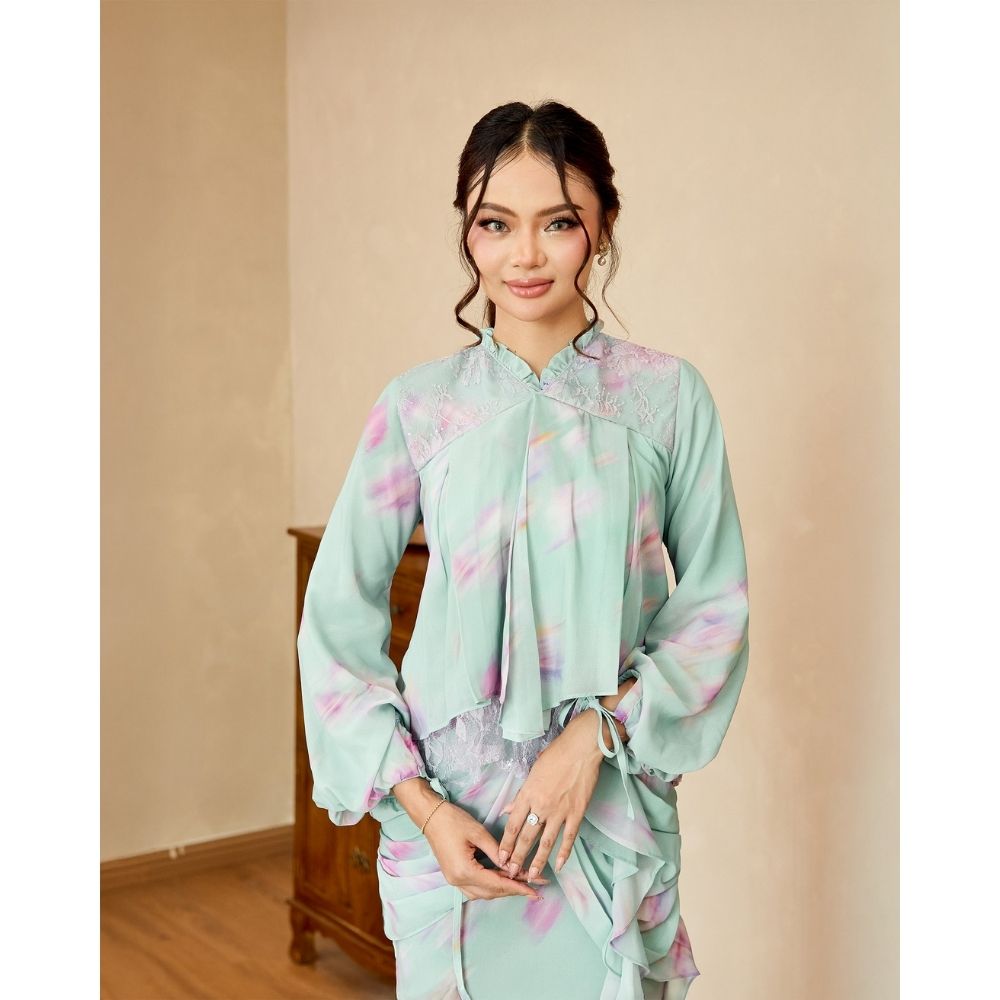 Rosette Kurung