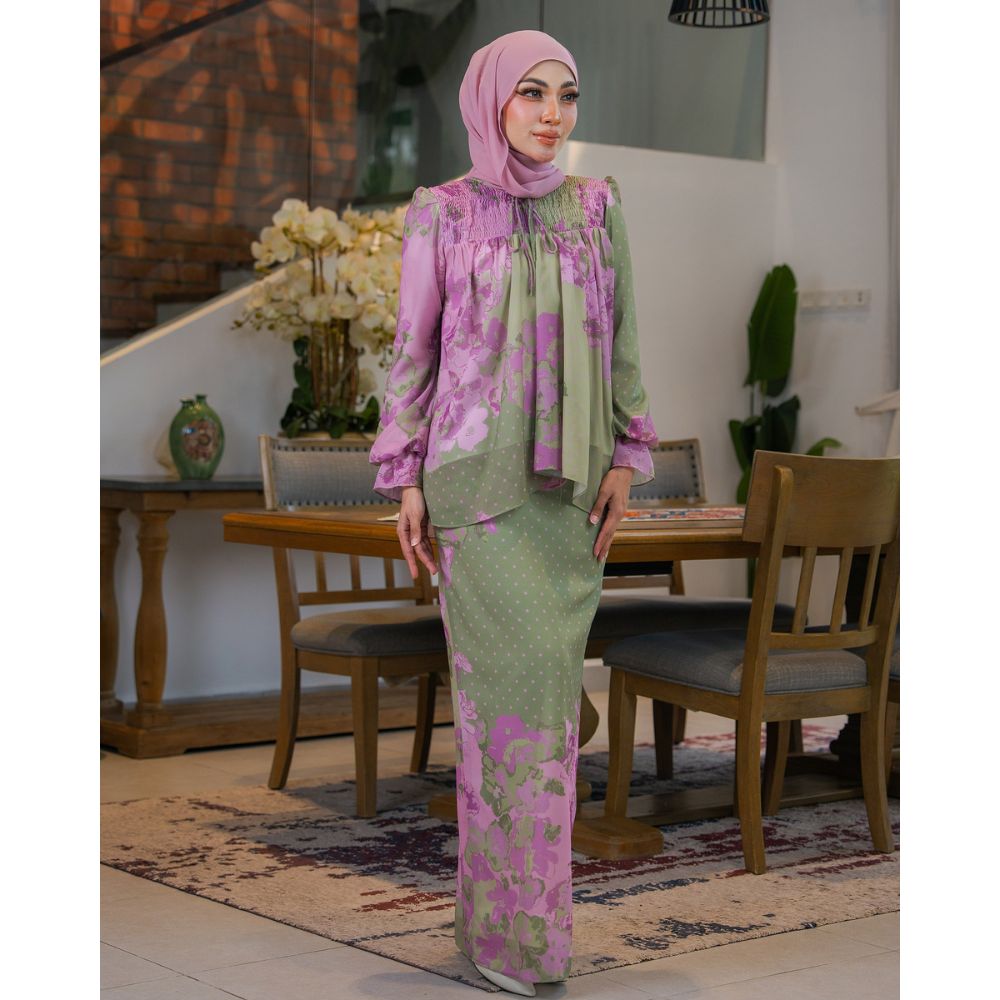 Ruby Kurung