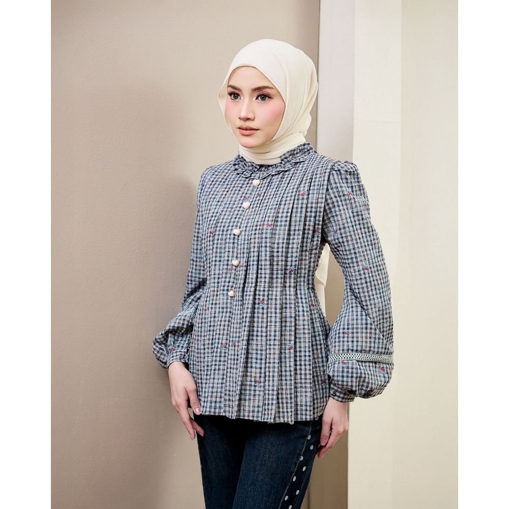 Rue Checkered Blouse - CULTLABEL